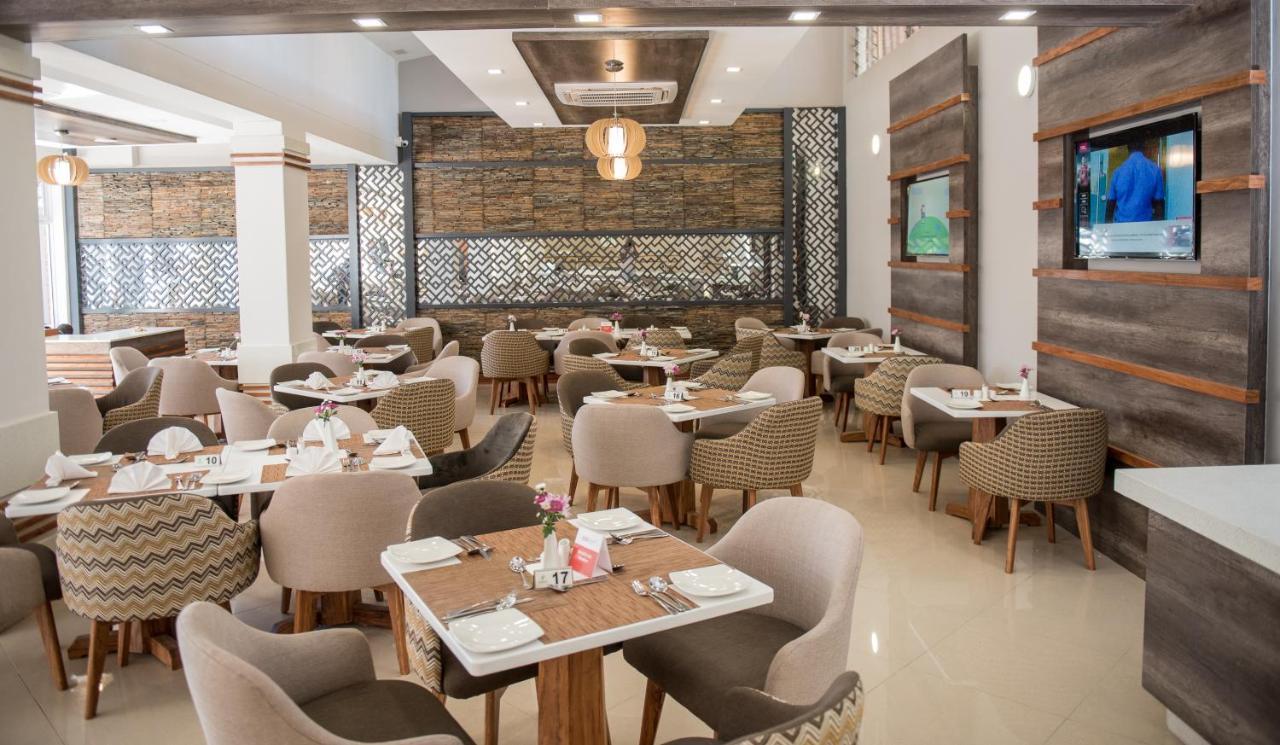 Holiday Inn - Mutare By Ihg Esterno foto