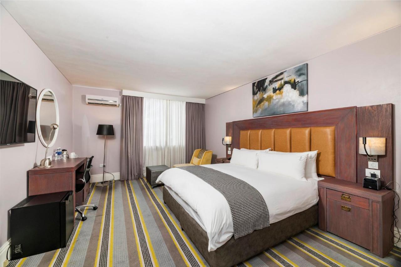 Holiday Inn - Mutare By Ihg Esterno foto