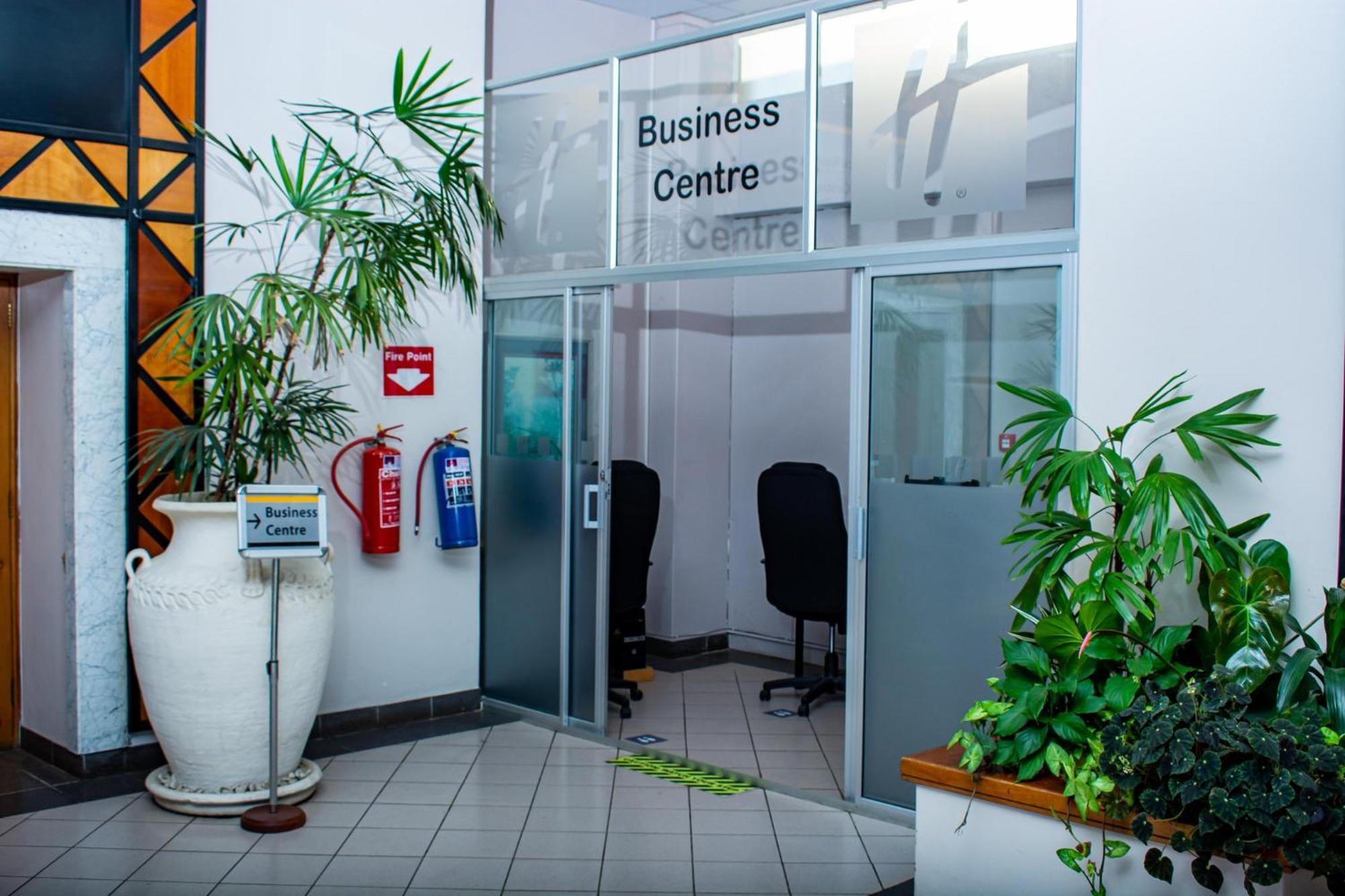 Holiday Inn - Mutare By Ihg Esterno foto